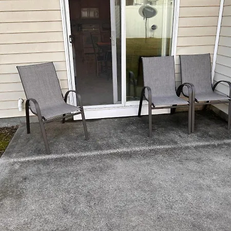 Cute And Cozy 5 Min From Carowinds Apartment